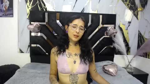 sophieesmithcs online show from April 9, 2026, 9:09 pm