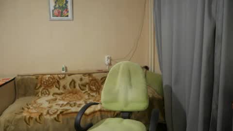 Snapshot of sophilorens chatting on December 27, 2024, 5:37 pm Sophi online show from December 27, 2024, 5:37 pm