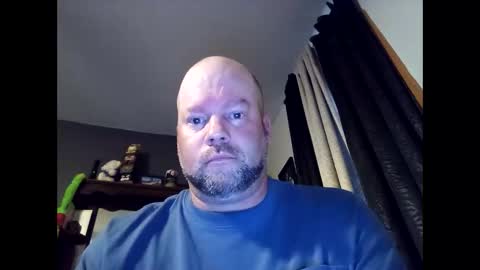 Snapshot of soro00421 chatting on October 17, 2025, 8:33 pm soro00421 online show from October 17, 2025, 8:33 pm