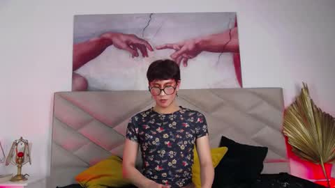 Snapshot of soro_lovelyboy chatting on September 13, 2025, 3:17 am soro_lovelyboy online show from September 13, 2025, 3:17 am