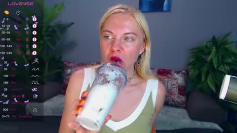 Snapshot of soul_liza chatting on July 2, 2026, 3:23 am Lisa online show from July 2, 2026, 3:23 am