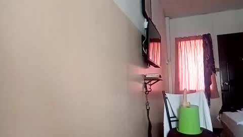 Snapshot of south_florida chatting on September 17, 2025, 5:53 am Candy online show from September 17, 2025, 5:53 am