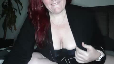 SouthernElle online show from March 12, 2025, 4:19 am