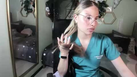 Marce  online show from March 9, 2026, 8:35 pm