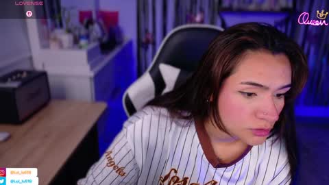 Luisa    online show from April 13, 2026, 11:32 pm