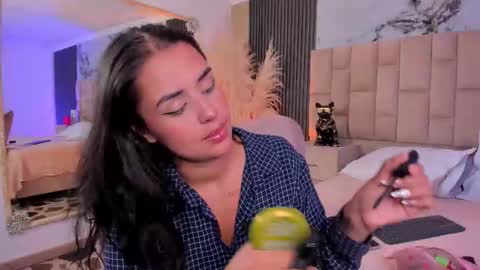 Camila Ortiz online show from February 22, 2026, 9:13 pm