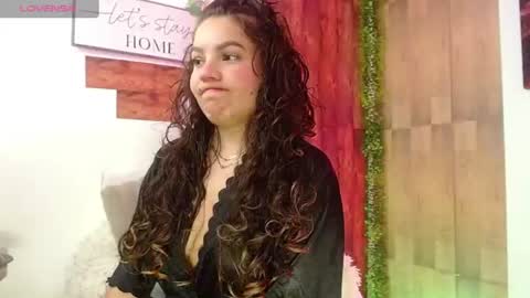 Snapshot of soygreeicy chatting on July 4, 2026, 5:35 am greeicy online show from July 4, 2026, 5:35 am