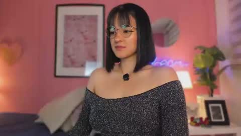 Snapshot of soysaraa_ chatting on July 1, 2026, 4:47 am Aleja online show from July 1, 2026, 4:47 am
