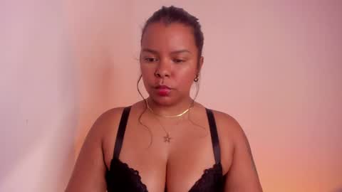 Snapshot of soytucolor chatting on June 7, 2026, 11:30 pm Paula add me on snap online show from June 7, 2026, 11:30 pm