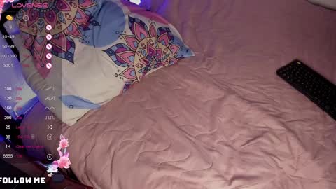 Snapshot of soyvane chatting on December 16, 2024, 12:15 am VANESSA online show from December 16, 2024, 12:15 am