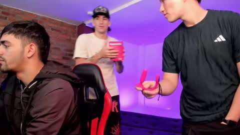 Gabo Lucas and Justin online show from March 11, 2026, 9:54 pm