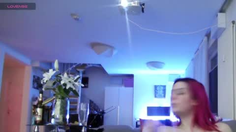 Spacegirl online show from February 6, 2025, 10:32 pm