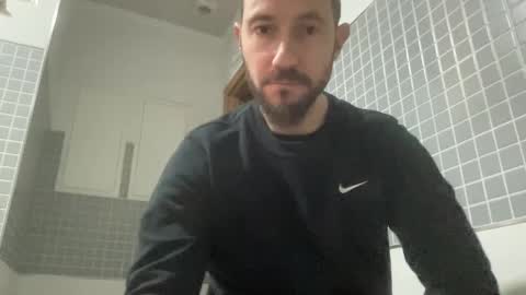 spainmenhot69 online show from December 8, 2024, 11:35 am