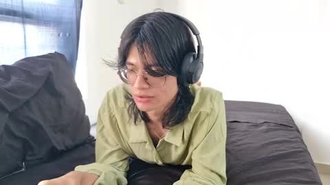 Snapshot of spaiseebuhnaanuh chatting on March 5, 2025, 4:02 pm Roger online show from March 5, 2025, 4:02 pm
