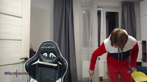 Snapshot of spaisenok chatting on January 18, 2025, 10:49 pm Mike online show from January 18, 2025, 10:49 pm