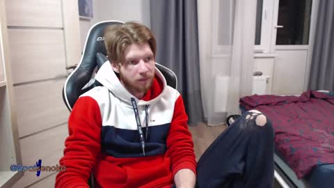 Snapshot of spaisenok chatting on January 20, 2025, 12:36 am Mike online show from January 20, 2025, 12:36 am