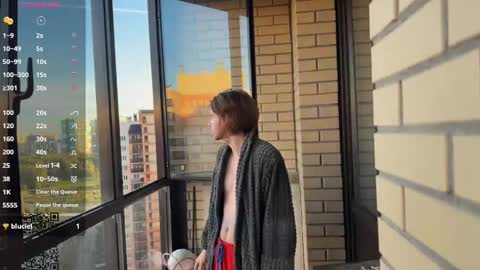 Snapshot of spaisenok chatting on October 1, 2025, 2:23 pm Mike online show from October 1, 2025, 2:23 pm