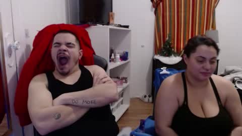 spanishcouple4255 online show from January 11, 2026, 1:10 am