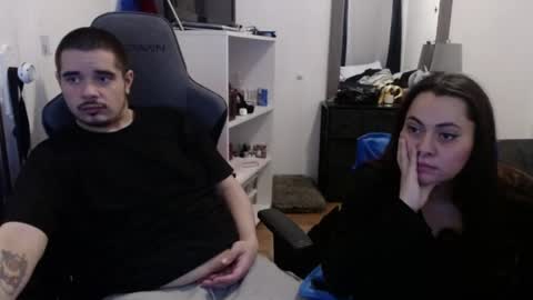 spanishcouple4255 online show from March 22, 2026, 9:40 pm