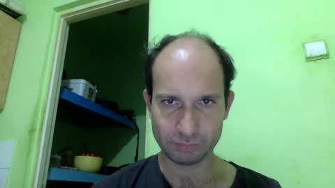 Snapshot of sparei7 chatting on November 5, 2025, 9:26 pm Snaiky online show from November 5, 2025, 9:26 pm