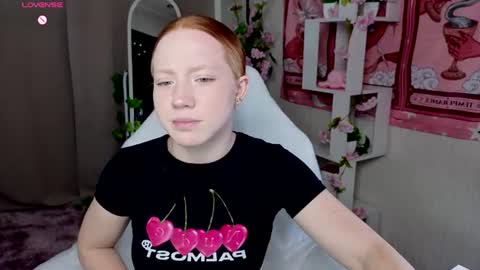 Snapshot of sparky_fox chatting on July 22, 2026, 12:13 am Nika online show from July 22, 2026, 12:13 am