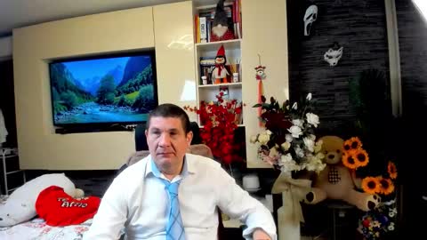 Snapshot of spartandaddy48 chatting on May 24, 2026, 3:39 pm Spartan online show from May 24, 2026, 3:39 pm