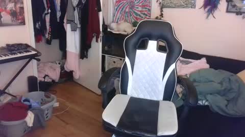 spawnofademon online show from February 18, 2025, 5:53 am