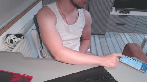 Art online show from January 23, 2025, 8:24 pm