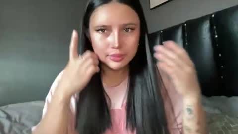Snapshot of specialgirlxxx chatting on June 23, 2026, 7:39 am specialgirlxxx online show from June 23, 2026, 7:39 am
