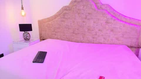 sphere_01 online show from November 10, 2025, 4:11 am