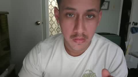 spicey_couple222 online show from February 18, 2025, 1:10 am