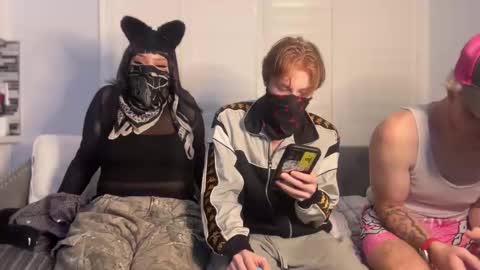 spicey_twins_tv online show from October 25, 2025, 1:13 am