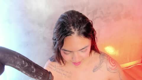 Spicy  online show from April 18, 2026, 7:58 pm