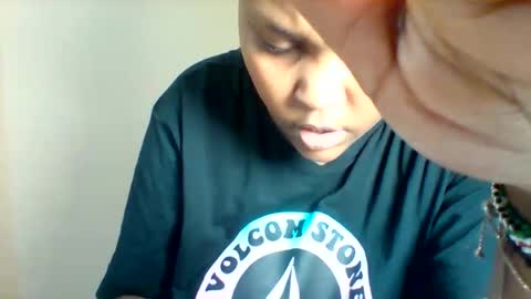 spicy_vibezz online show from October 19, 2025, 9:04 pm