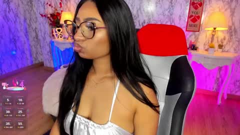 Amelia      GTM-5 817       IG Spicychoco am online show from February 20, 2025, 2:02 pm