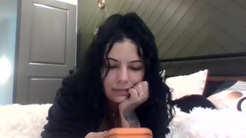 spicymami0333 online show from November 15, 2025, 9:54 pm