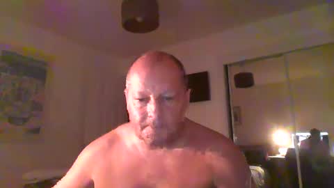 Snapshot of spidey1051a chatting on December 18, 2024, 3:22 pm spidey1051a online show from December 18, 2024, 3:22 pm