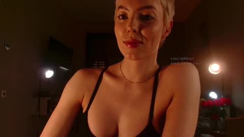 Snapshot of spiklencii chatting on February 17, 2026, 5:08 pm Elizabeth online show from February 17, 2026, 5:08 pm