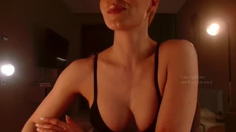 Elizabeth online show from March 25, 2026, 4:57 pm