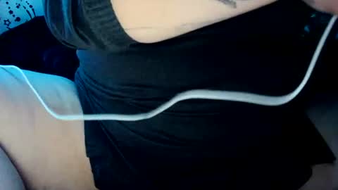 Vanessa Spade online show from November 25, 2025, 10:48 am