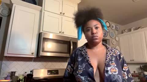 spoilprincesschloee online show from May 29, 2026, 4:43 am