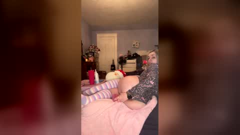 Snapshot of sporegeous chatting on February 8, 2026, 8:12 pm sporegeous online show from February 8, 2026, 8:12 pm