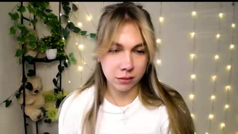 Snapshot of sport_tall_karina chatting on May 7, 2026, 10:20 am Karina online show from May 7, 2026, 10:20 am