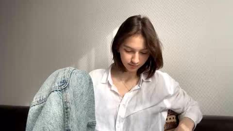 Vanessa online show from March 27, 2026, 7:03 am