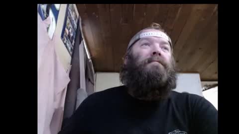 Snapshot of squegly chatting on December 29, 2024, 6:38 pm Bryan online show from December 29, 2024, 6:38 pm