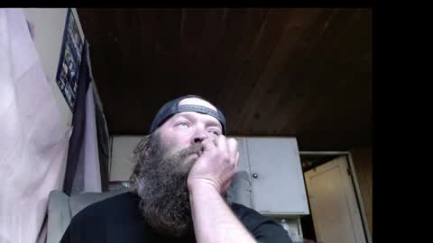 Snapshot of squegly chatting on April 4, 2026, 10:24 am Bryan online show from April 4, 2026, 10:24 am