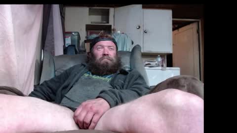 Snapshot of squegly chatting on April 12, 2026, 2:22 pm Bryan online show from April 12, 2026, 2:22 pm