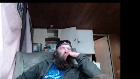 Snapshot of squegly chatting on April 19, 2026, 6:35 am Bryan online show from April 19, 2026, 6:35 am
