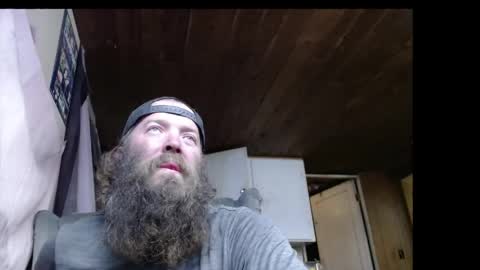Snapshot of squegly chatting on April 26, 2026, 6:22 am Bryan online show from April 26, 2026, 6:22 am