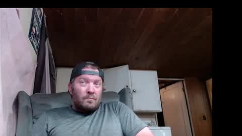 Snapshot of squegly chatting on May 21, 2026, 7:48 am Bryan online show from May 21, 2026, 7:48 am